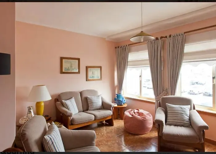Aguda Beachfront Apartment